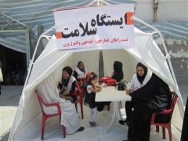 سه ایستگاه امنیت سلامت اردستان در ایام نوروز به مسافران خدمات می دهند