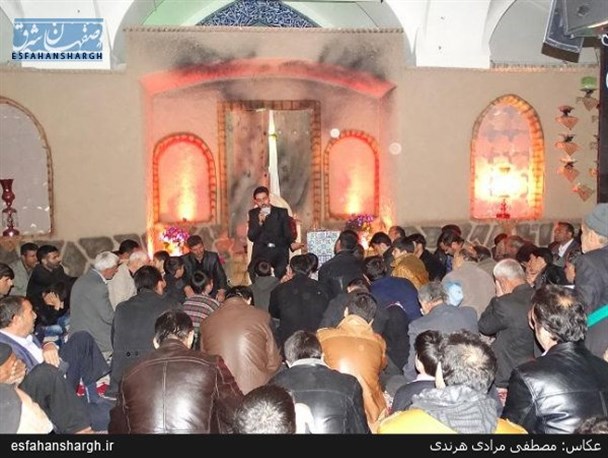 امامزاده اسحاق هرند میزبان عزاداران حضرت زهرا(س) شد/ تصاویر