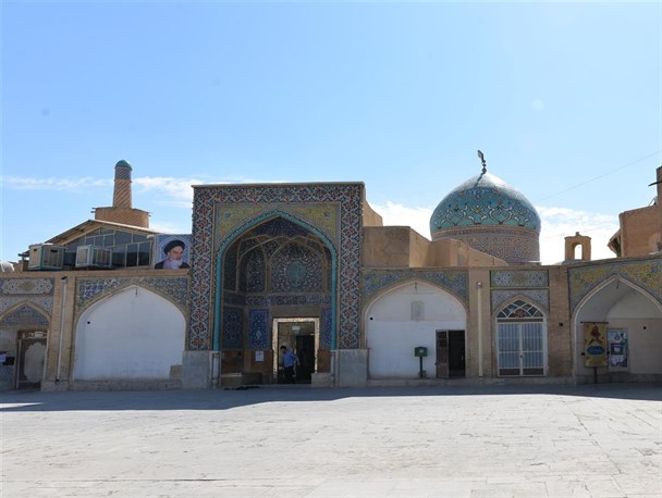 امام زاده «اسماعیل» بقعه ای دیدنی در مرکز نصف جهان