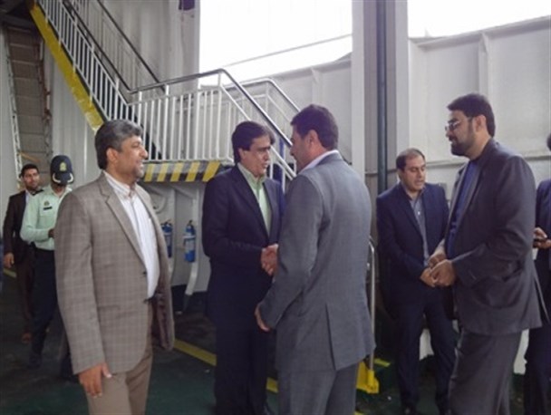 بازدید معاون استاندار هرمزگان از نحوه خدمات دهی به مسافران نوروزی در گمرک بندرلنگه
