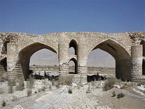 بندرخمیر شهری درمجاورت جنگلهای حرا/ پل لاتیدان طولانی ترین پل تاریخی ایران +تصاویر