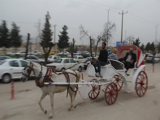 بازدید گردشگران نوروزی از شهرستان سرپل ذهاب به روایت تصویر
