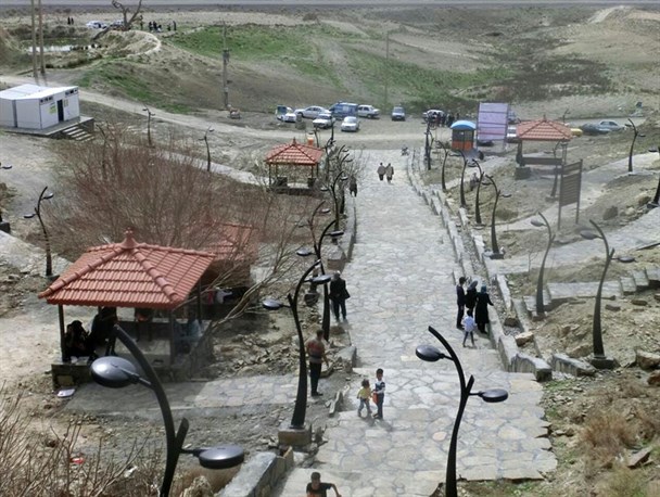 استقبال کم‌نظیر گردشگران از پارک گردشگری غار مزداوند/ ۱۵۰۰ مسافر و گردشگر از پارک گردشگری غار مزداوند بازدید کردند