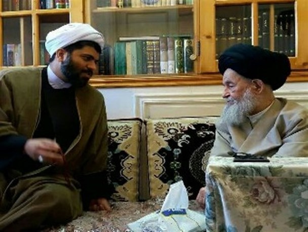 مسئولین تا بازگشت شرایط عادی زندگی مردم سیل زده در کنار آنها باشند