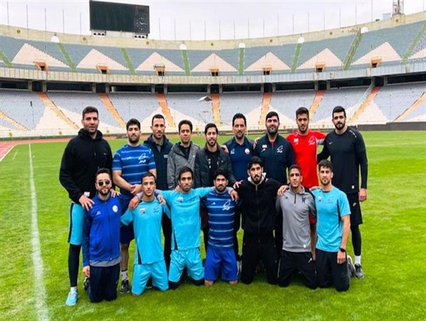 آزادکاران صبح امروز در پیست استادیوم آزادی دویدند