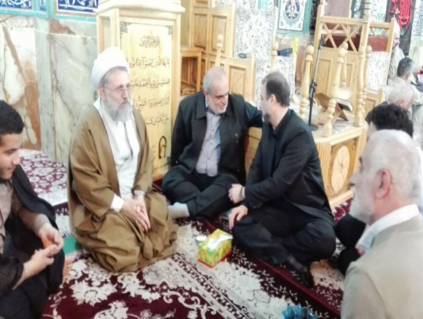 تصاویری از حضور فرمانده سپاه قدس گیلان در جمع معتکفین آستانه‌اشرفیه