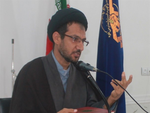 زنان با تاسی از سیره حضرت زینب(س) در حل معضلات اجتماعی پیشقراول شوند