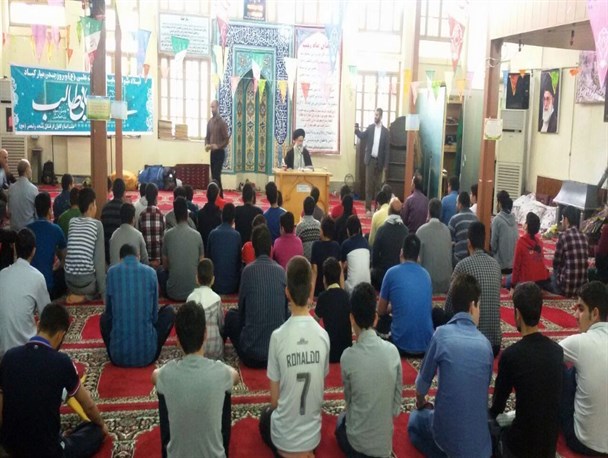 با حفظ حجاب خود، مرهمی بر دل امام زمان (عج) باشید