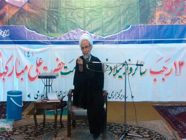 در فرودگاه‌ جده با توزیع کتاب‌هایی علیه مذهب تشیع شبهه ایجاد می‌کنند/ با خود بگو «آمدنم بَهر چه بود؟»