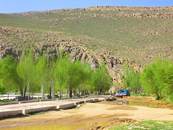 بی توجهی به«سراب بلاغ» در شهرستان سرابها