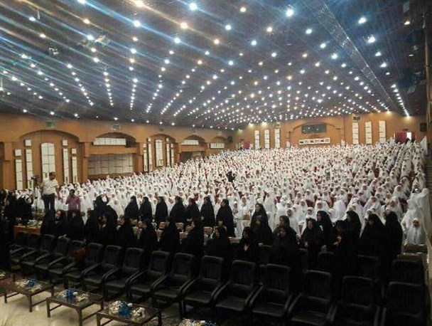 جشن تکلیف دانش آموزان دختر شاهرودی برگزار شد