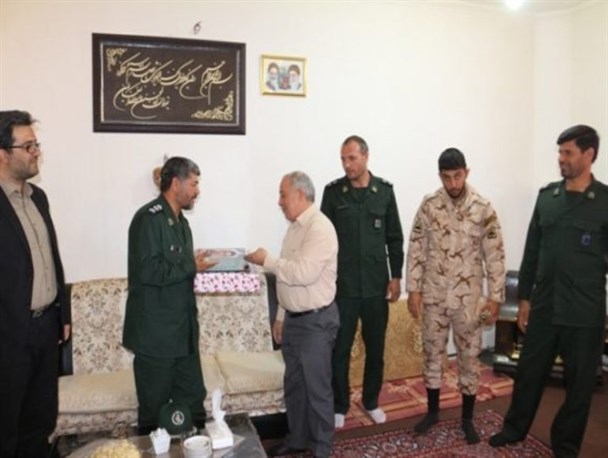 دیدار با ۴ خانواده شهید در شهرستان چالدران