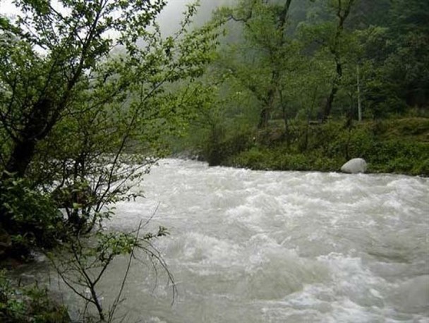 یک جوان ۳۵ ساله در رودخانه خرمارود آزادشهر غرق شد