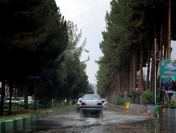 بارش باران در جاده‌های ۷ استان کشور