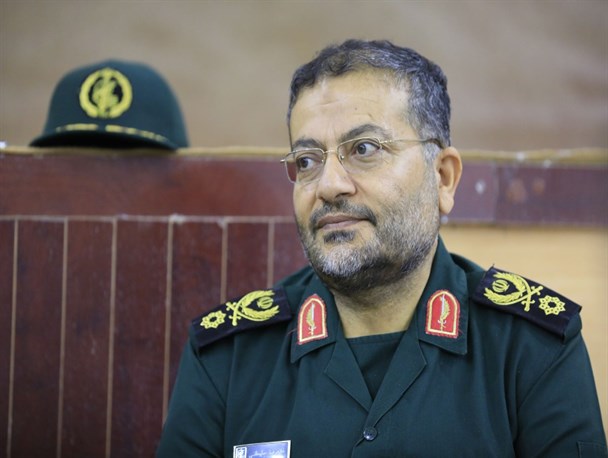 سردار سلیمانی درگذشت مادرشهیدان جعفریان را تسلیت گفت