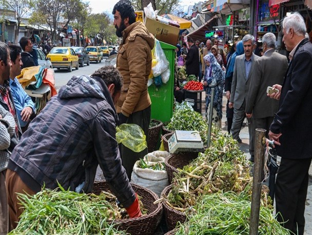 خوان نعمت‌های بی دریغ؛ با عطر دلپذیر گیاهان بهاری