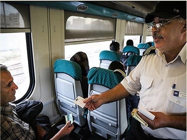 ساختار «تورهای زیارتی- سیاحتی» بهترین الگو برای ایجاد «سفر ارزان»/ وزارت میراث باید در راه‌اندازی «گردشگری» پیشقدم باشد