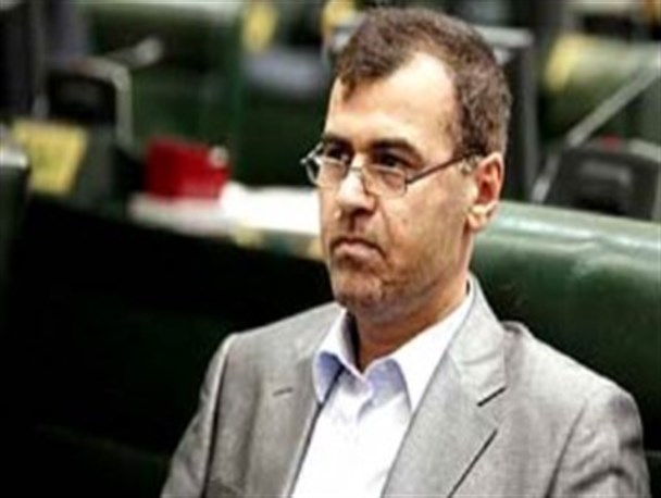 به وضعیت نامناسب مدیریتی دانشگاه مازندران رسیدگی جدی شود