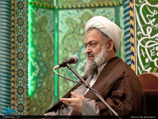 دشمن غیرت حسینی جوانان ما را نشانه گرفته است