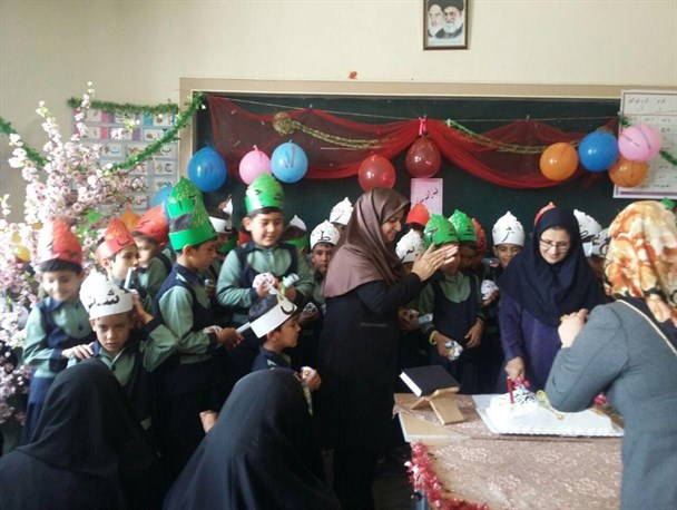مراسم جشن الفبا در مدرسه قرآنی مبین شیروان برگزار شد+تصاویر