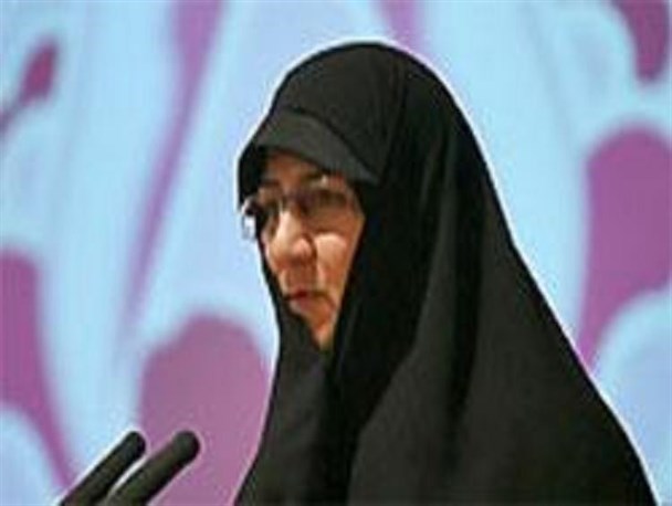 حرمت‌شکنی نسبت به مسئله حجاب در سایه غفلت مسئولین فرهنگی رخ می‌دهد/ انتقاد از عملکرد ضعیف معاونت امور زنان ریاست جمهوری در اجرای قانون عفاف و حجاب