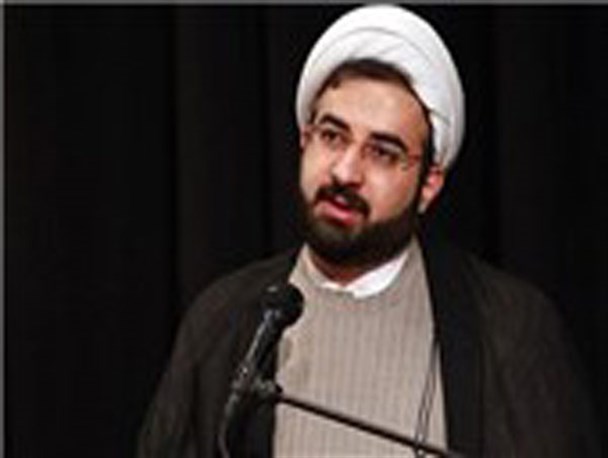 در یزد اقلیت ها و مذاهب مختلف با تعامل و سازش در کنار هم زندگی می کنند