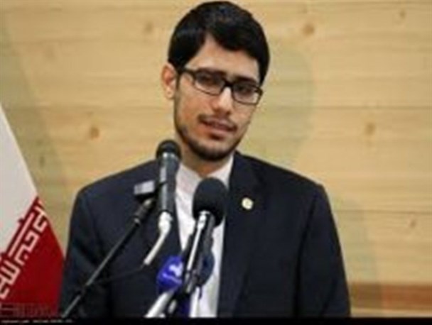 دروازه های خبری شبکه های اجتماعی غیر قابل کنترل است / روابط عمومی برخی نهادها بحرانهای رسانه ای راتشدید می کنند