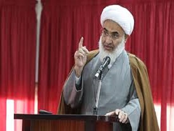 حقوق‌های سرسام آور مدیران، مردم را از انقلاب جدا می‌کند/ مسئولان با کاخ نشینی مردم را از دین زده می‌کنند