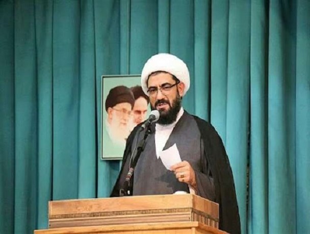 عید فطر، شبیه ترین روز به قیامت است/ لزوم تقویت جهانبینی توحیدی در بین مسئولین