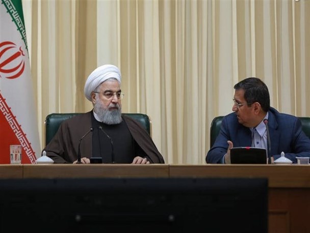روحانی بر تلاش مضاعف بانک مرکزی در کنترل تورم تاکید کرد