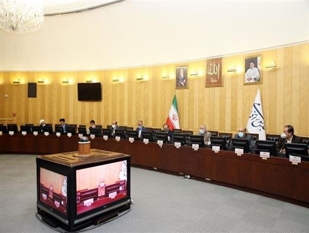 بررسی قیمت گذاری خودرو در کمیسیون صنایع معادن مجلس