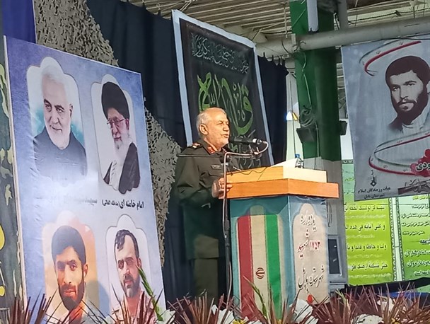 مقابل نفوذی‌های داخل کشور هوشیار باشیم/دفاع و جهاد امروز خدمت به مردم است