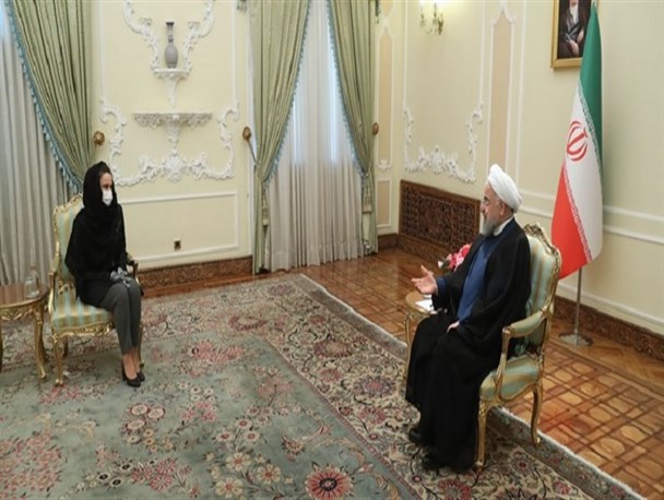 تقدیم استورنامه سفرای جدید نیکاراگوئه و بلغارستان به روحانی