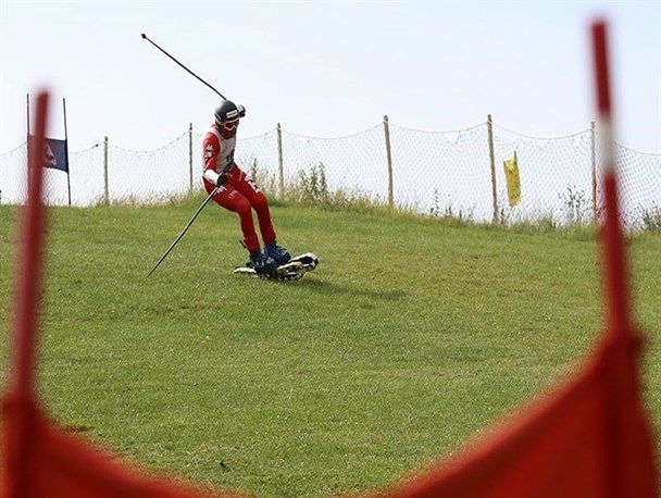 برگزاری جلسه کمیته فنی؛ صادق کلهر رییس کمیته برگزاری جام جهانی چمن شد/ برگزاری جلسه کمیته فنی اسکی صحرانوردی