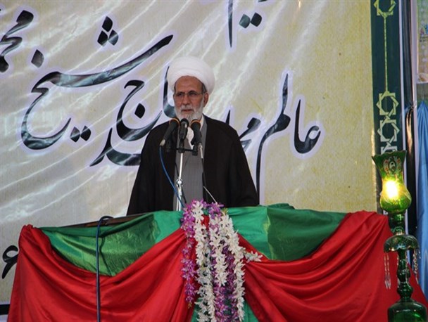 مبارزه با آمریکا کوتاه مدت و تمام شدنی نیست / شرط بقای انقلاب، پایبندی به آرمان‌های امام راحل است