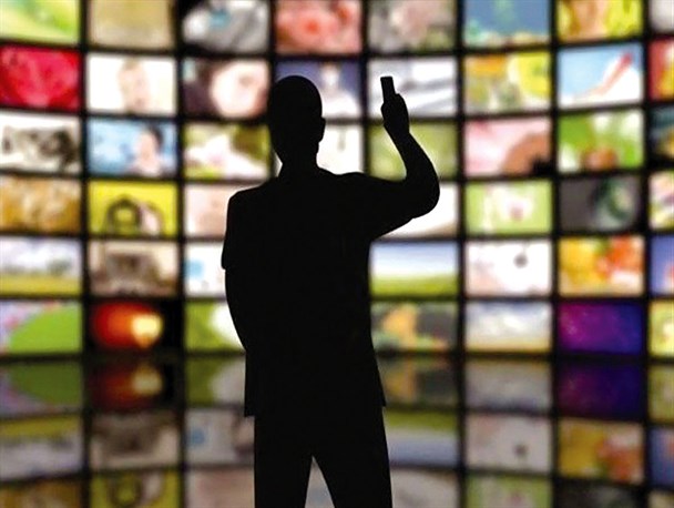 تکلیف مخاطب با ساترا و ارشاد روشن نیست/ هر روز دعوای جدیدی شروع می‌شود