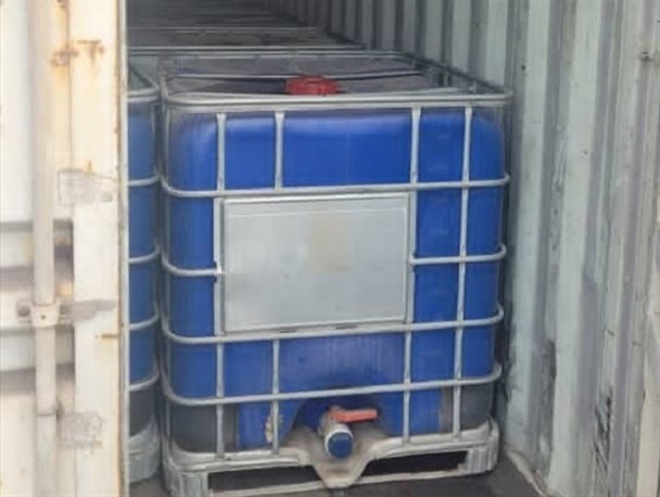 کشف ۱۵۰ هزار لیتر سوخت قاچاق در بندر شهید رجایی بندرعباس