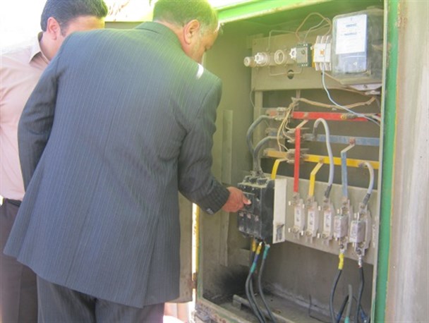 مشکل افت ولتاژ روستای داراب رفع شد