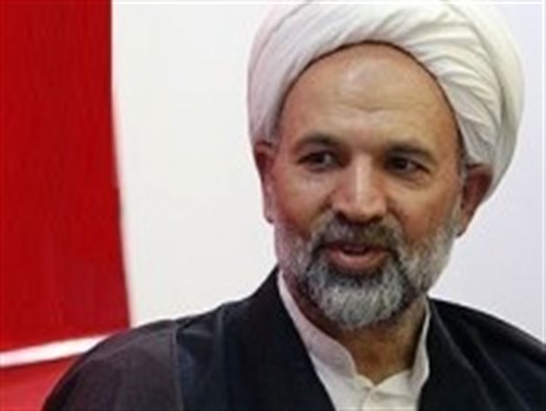 دولت به بهانه مذاکرات هسته ای از مباحث داخلی کشور غافل مانده است/ تفکر غرب باوری در بین دولتمردان موج می زند