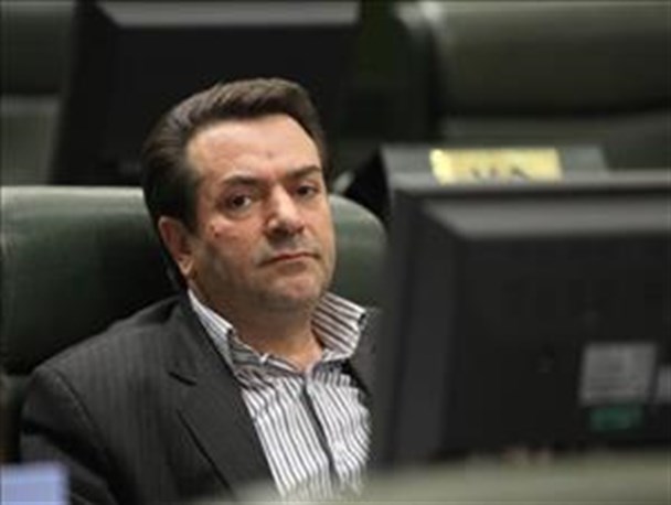 آمریکا در بورس تمام ثروت کشورهای عربی را بر باد داد/ دولت تدبیر در اقتصاد کاری نکرده که بشود نمره هم برایش داد/ نمی توان یارانه همه مردم را قطع کرد