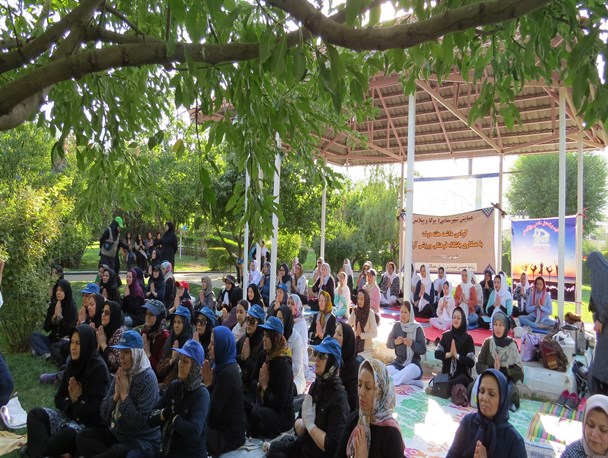بزرگترین گردهمایی بانوان یوگا کار و پیلاتس کار در ملایر
