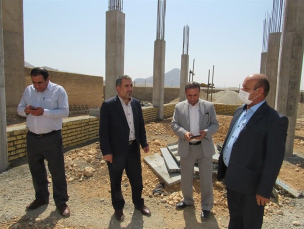 بازدید مدیرعامل شرکت توزیع نیروی برق استان از پروژه های برق لنده/هیچ گونه مشکل اعتباری برای پروژه ها برق نداریم+تصاویر