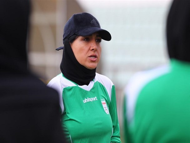 ایراندوست: نگاه برابر عزیزی خادم به ما انگیزه مضاعف می‌بخشد