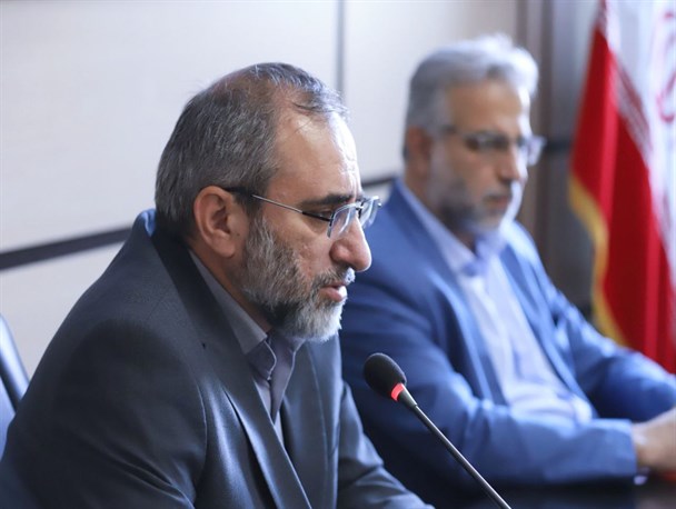 تغییر راهبرد پشت میز نشینی به راهبرد حضور بی واسطه بین مردم اقدام ارزشمند دولت سیزدهم است