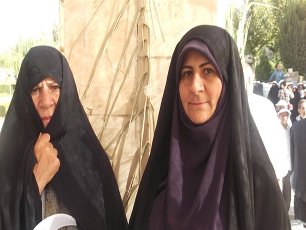 توصیه خواهر شهید به جوانان در همایش پیاده روی