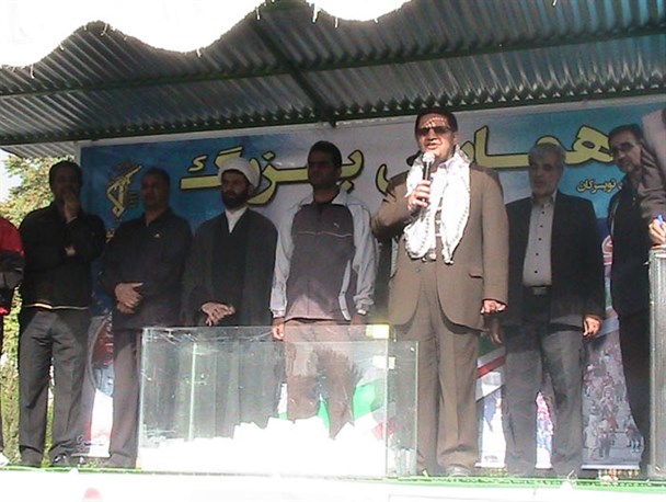 همایش بزرگ پیاده‌روی خانوادگی در تویسرکان برگزار شد