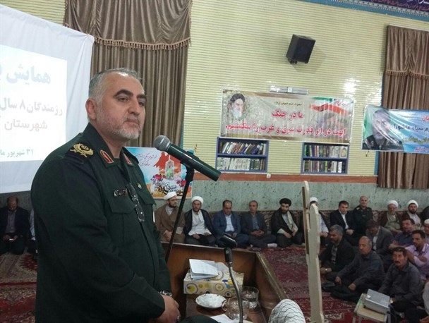 اشرافی گری مسئولان بزرگترین  تهدید  نظام است