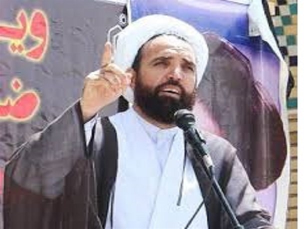 دشمن با راه اندازی فتنه های متعدد در کشور به دنبال کند کردن حرکت نظام و انقلاب است