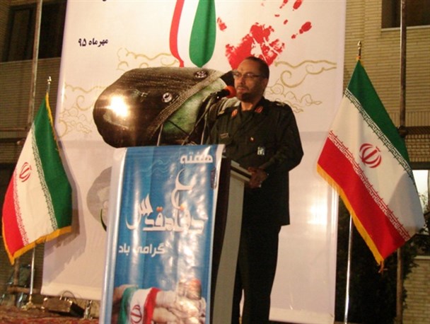 برقراری معیشت پایدار در کنار امنیت پایدار و در امتداد دفاع مقدس می باشد/سپاه به خانواده های معدومین ضد انقلاب نیز خدمات ارائه می دهد