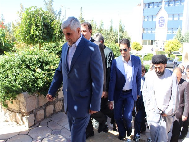 پرچم آمریکا و اسرائیل زیر پای وزیر علوم و دانشگاهیان ایلام+ تصاویر